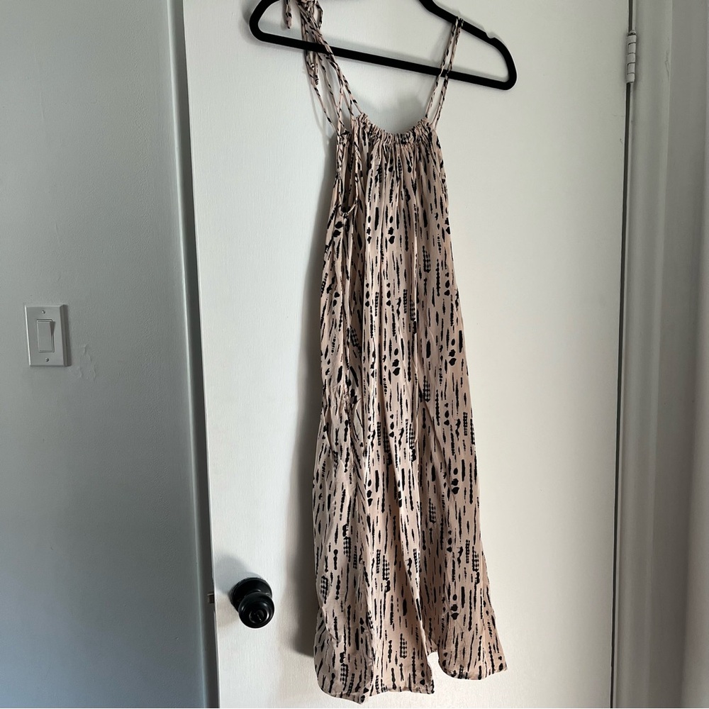 Flowy halter string neckline dress